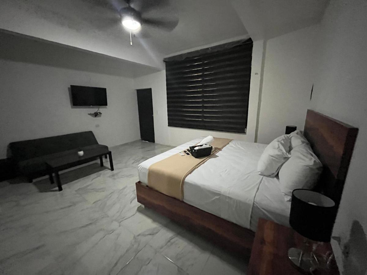 Hotel Balam Playa - 15Th Ave Playa del Carmen Zewnętrze zdjęcie A room at the hotel