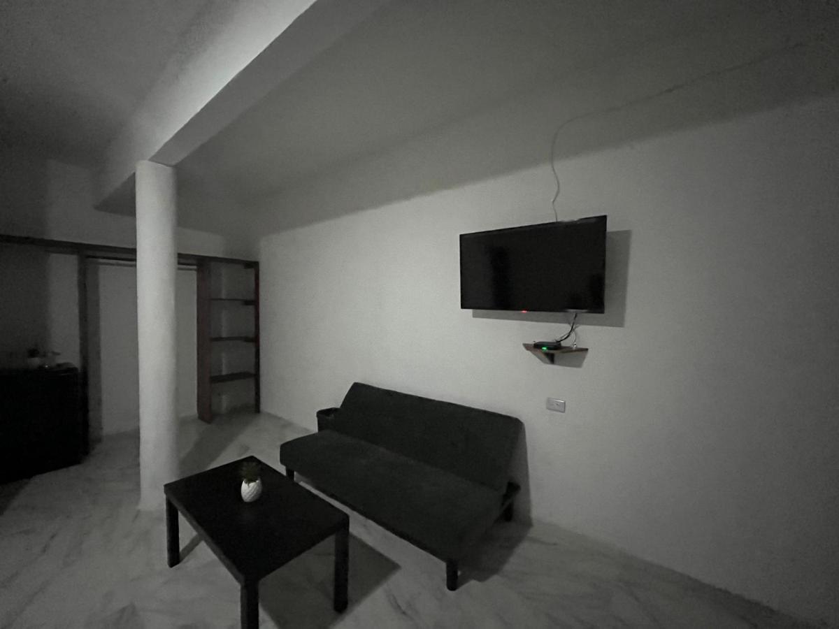Hotel Balam Playa - 15Th Ave Playa del Carmen Zewnętrze zdjęcie A room in the hotel