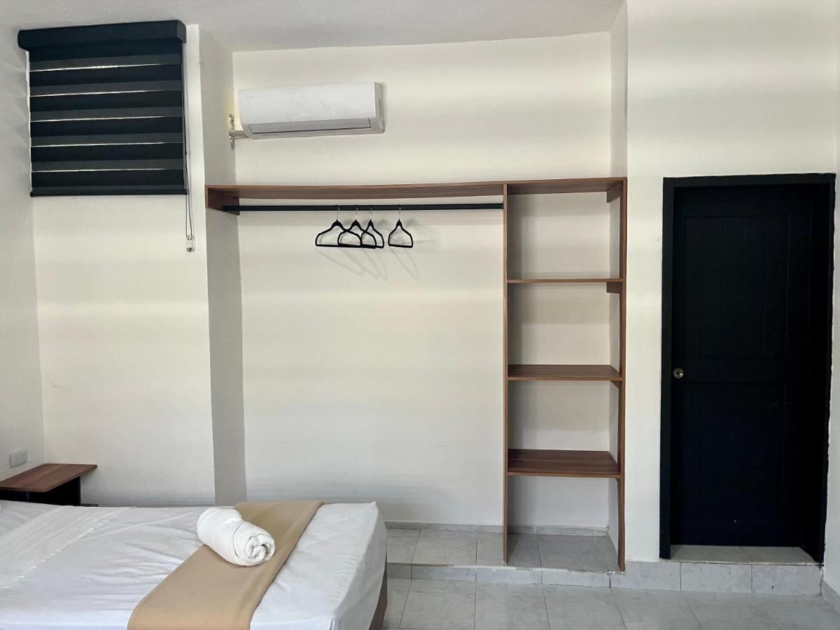 Hotel Balam Playa - 15Th Ave Playa del Carmen Zewnętrze zdjęcie A room at the hotel