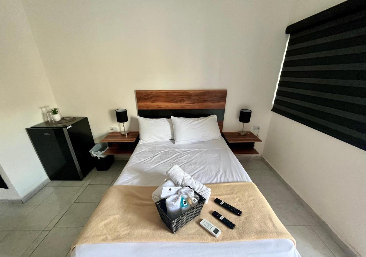 Hotel Balam Playa - 15Th Ave Playa del Carmen Zewnętrze zdjęcie A room at the hotel